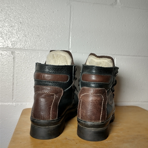 Made in Canada winter waterproof boots with wool interior - Picture 2 of 5